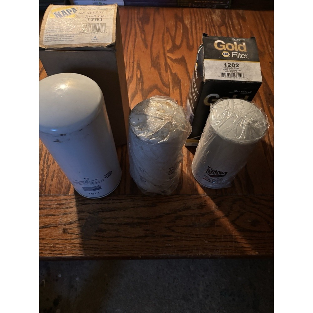 ⁠Lot of 3 NAPA Gold Filters 1x 1791 & 2x 1202 Hydraulic / Lube New